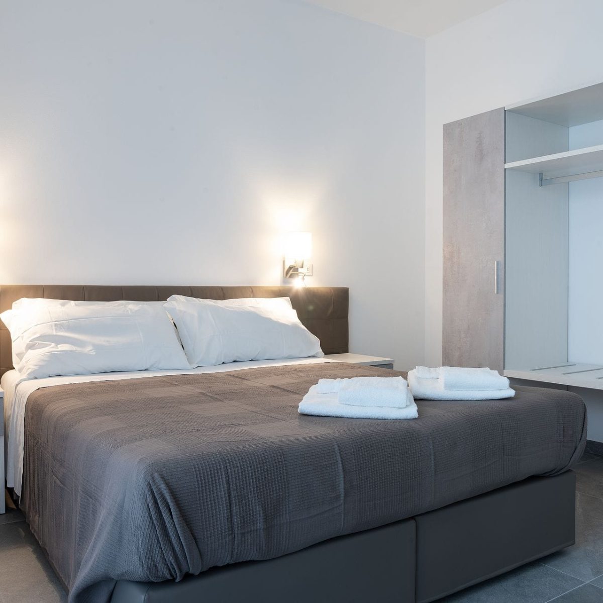du lac apartments desenzano del garda italia appartamenti app a